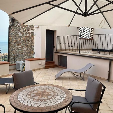 Maison Paradiso: Charme E Relax A Pietra Ligure Exterior photo
