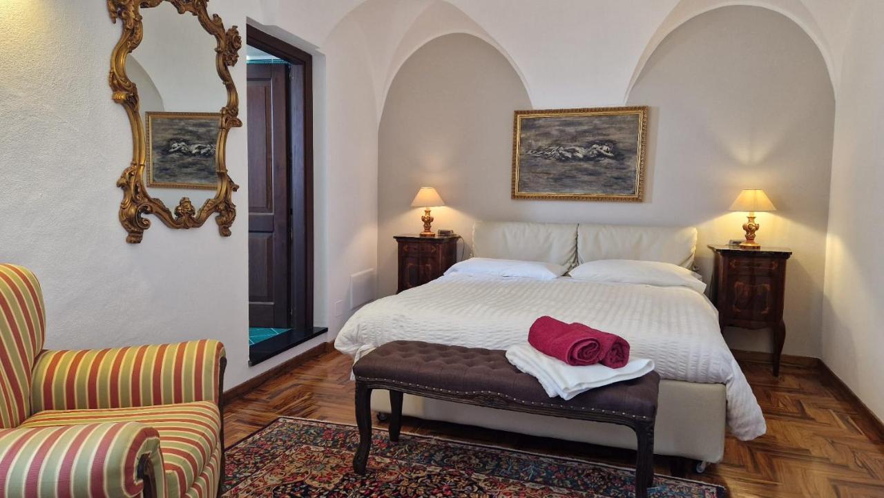 Maison Paradiso: Charme E Relax A Pietra Ligure Exterior photo